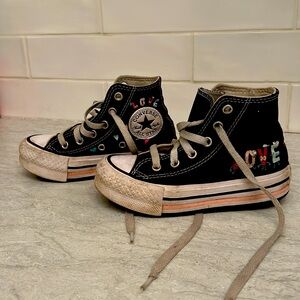Kids converse love edition